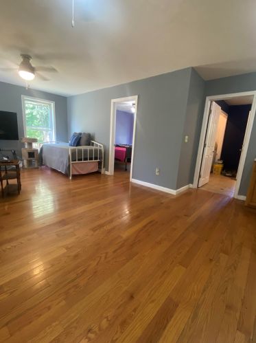 208 Lawrence Rd, Salem NH  03079-3905 exterior