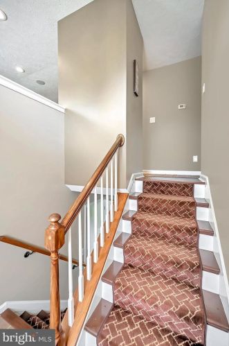 6103 Windsor Dr, Fredericksburg VA  22407-5036 exterior