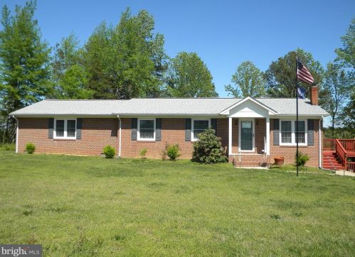 16461 Richmond Tpke, Bowling Green VA  22427-2207 exterior