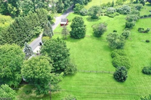 89 Mount Kipp Rd, Glen Gardner, NJ 08826-3224