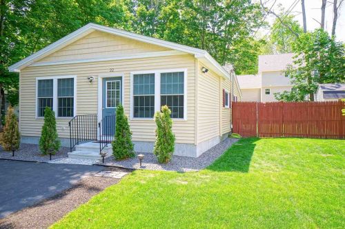 22 Orchard Ter, Salem NH  03079-2026 exterior