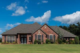 4100 Kittyhawk Dr, Blanchard, OK 73010-8938