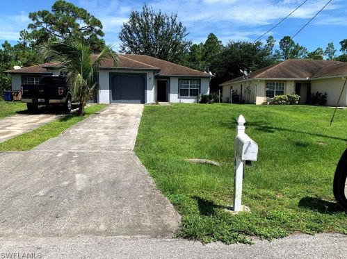 611 Hawthorne Ave, Lehigh Acres, FL 33974-9712