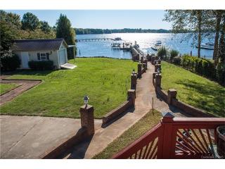 22601 Torrence Chapel Rd, Cornelius, NC 28031-6798