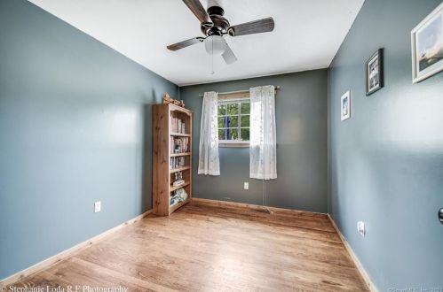 12 Reskin Dr, Wallingford CT  06492-4834 exterior