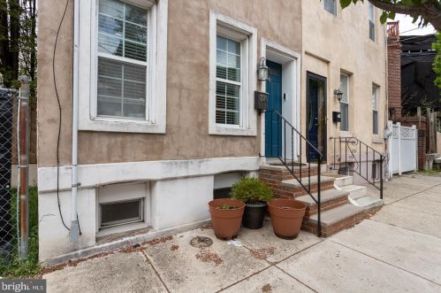 726 24th St, Philadelphia, PA 19130-2535