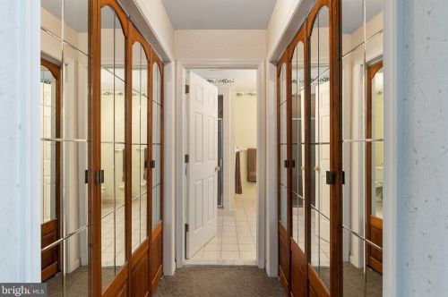 617 Grand Ave, Pittsburgh PA  19083-3224 exterior