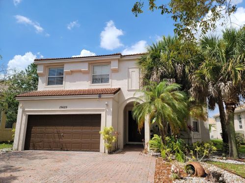 15625 52nd Ct, Hollywood, FL 33027-4982