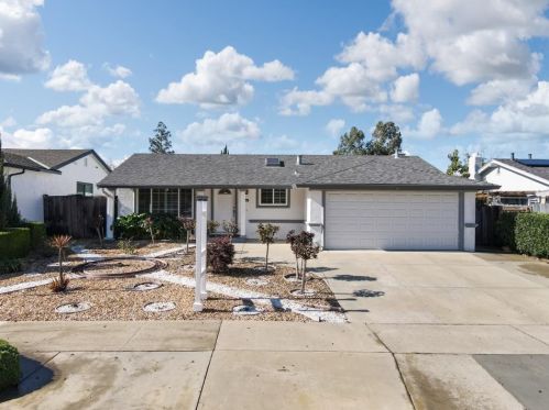 3863 Gardie Place Way, San Jose, CA 95121-1918