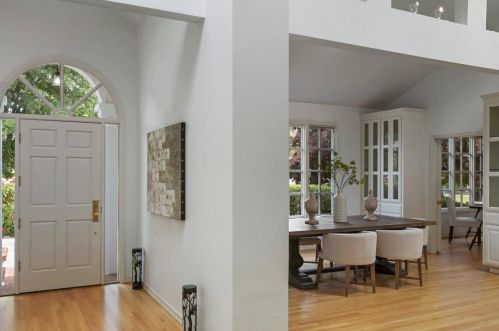 1030 Fitzgerald Ave, Gilroy, CA 95020-9312
