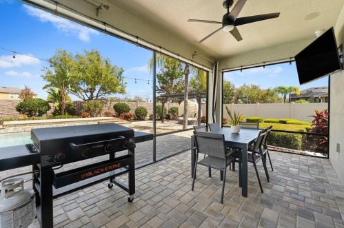 1669 Feather Grass Loop, Lutz FL  33558-2802 exterior