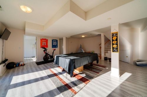 80 Olander Ln, Middletown CT 06457-1574 exterior