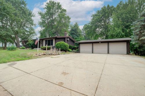 216 Carter St, Minnetrista MN  55388 exterior
