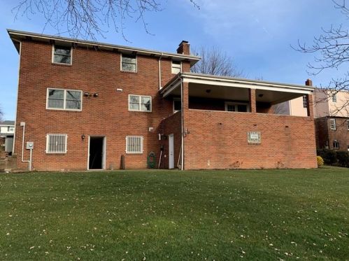 287 Elmtree Rd, New Kensington, PA 15068-4666