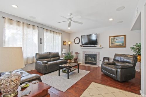 204 Pennsylvania St, Lake Elsinore, CA 92530-1892