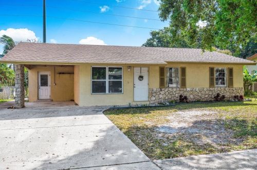 1204 7th St, Boynton Beach, FL 33426-2921