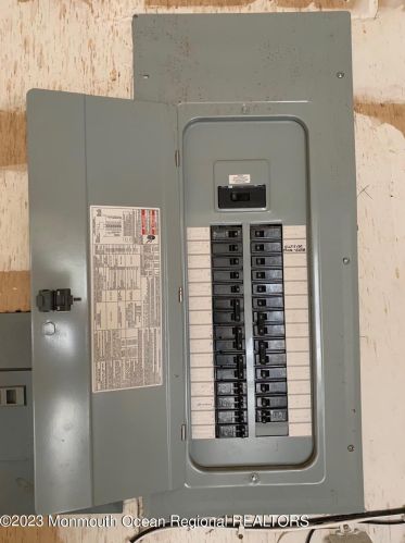 31 Miller Rd, Lakewood NJ  08701-2919 exterior