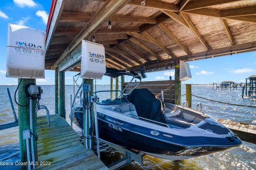 3618 Indian Riv Dr, Cocoa FL 32926-8705 exterior