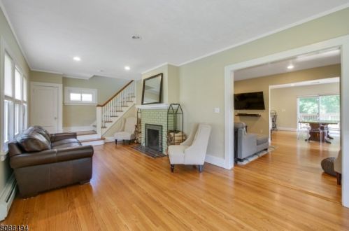 577 Upper Mountain Ave, Montclair, NJ 07043-1608