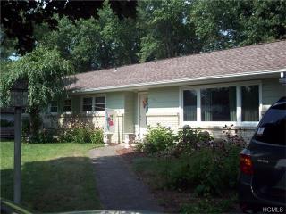 284 Thomas St, Hurley, NY 12443-5815