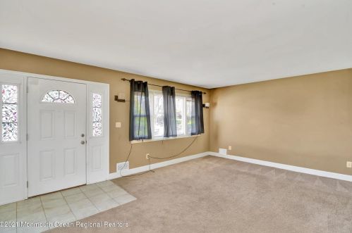 767 Barberry Dr, Bricktown, NJ 08723-4226