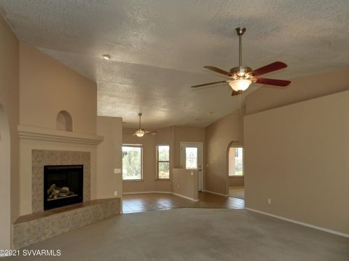 210 Pinon Wood Dr, Sedona AZ 86351-7919 exterior