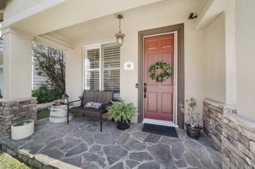 30 Radiance Ln, Trabuco Canyon, CA 92688-8713