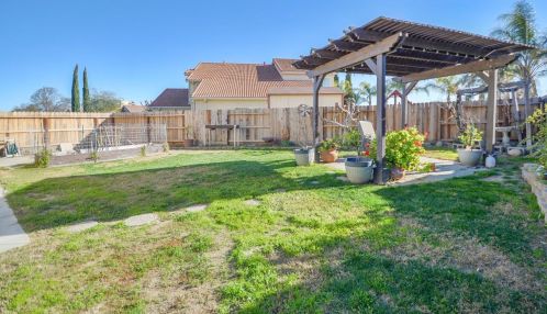 607 Grape St, Los Banos CA  93635-6372 exterior