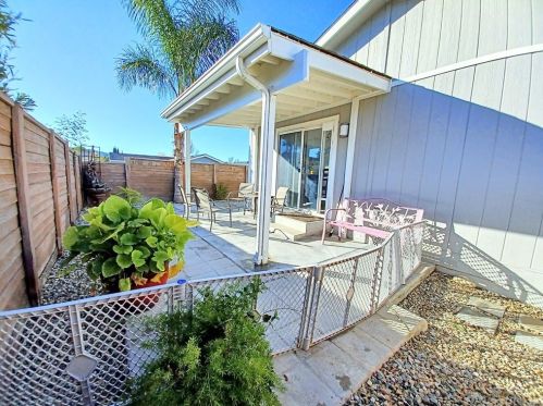 19778 Canyon View Dr, Santa Clarita CA  91351-5717 exterior