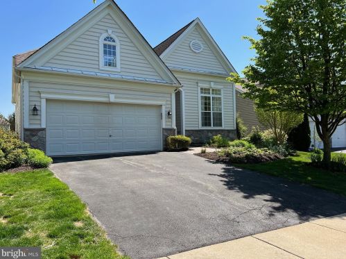 306 Aster Cir, Kennett Sq, PA 19348-1785