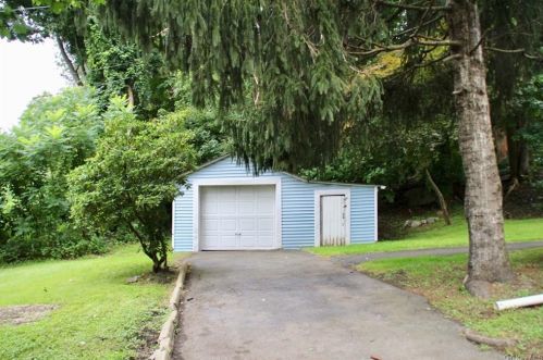 369 Route 17, Tuxedo Park NY  10987-4306 exterior