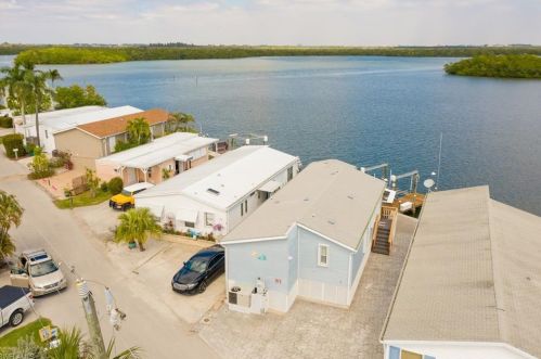 51 Emily Ln, Fort Myers Beach, FL 33931-2933
