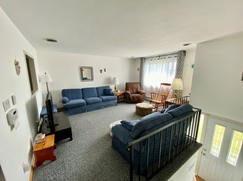 1521 Sycamore St, South Connellsville PA  15425-4954 exterior