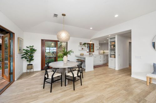 1047 Cheltenham Rd, Santa Barbara CA  93105-2236 exterior