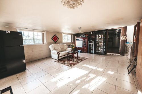 2409 Valdina Ave, Anaheim, CA 92801-3208