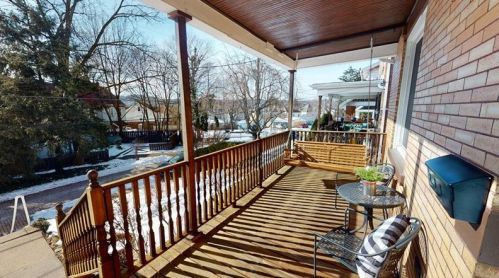 11 Chartiers Pl, Pittsburgh, PA 15205-2321