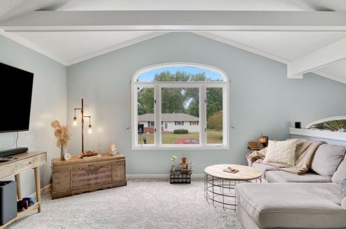 2153 Marshall Dr, Valpo IN  46385-5429 exterior