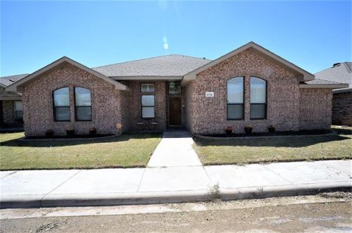 6724 Amber Dr, Odessa, TX 79762-5419