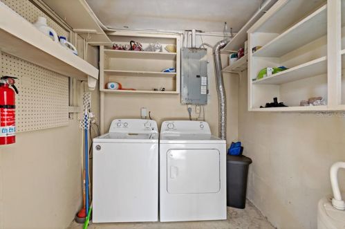 1002 Connecticut Rd, Tarpon Springs FL 34689-2830 exterior