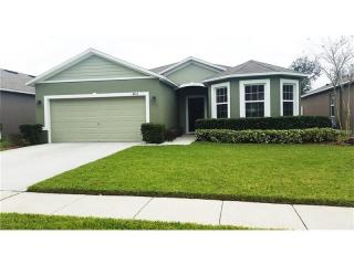 4813 Waters Gate Dr, Tavares, FL 32778-6210