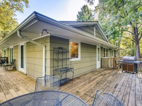 737 Amber Dr, Saint Paul MN 55122-2059 exterior