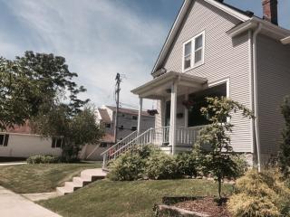 1339 72, Milwaukee WI  53214-3122 exterior