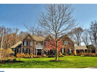 3385 Westminster Ln, Gardenville, PA