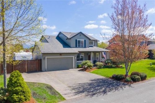 12507 201st Avenue Ct, Sumner WA  98391-5418 exterior
