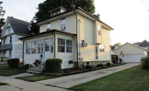 310 Durand St, Clinton, WI 53525-9495
