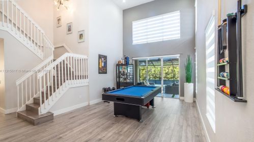 1912 156th Ave, Hollywood, FL 33027-4322