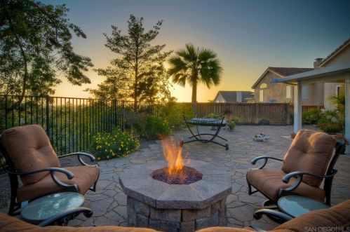 8963 Adobe Bluffs Dr, San Diego CA 92129-4400 exterior