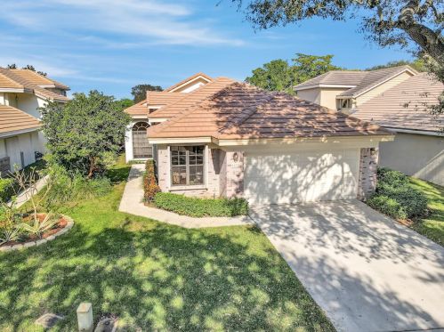 4475 Sherwood Forest Dr, Delray Beach, FL 33445-3883
