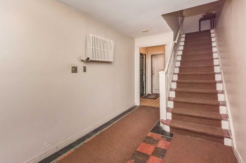 22-47 47th St, Long Island City, NY 11105-1202