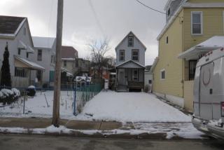 1607 4th Ave, New Kensington, PA 15068-4403